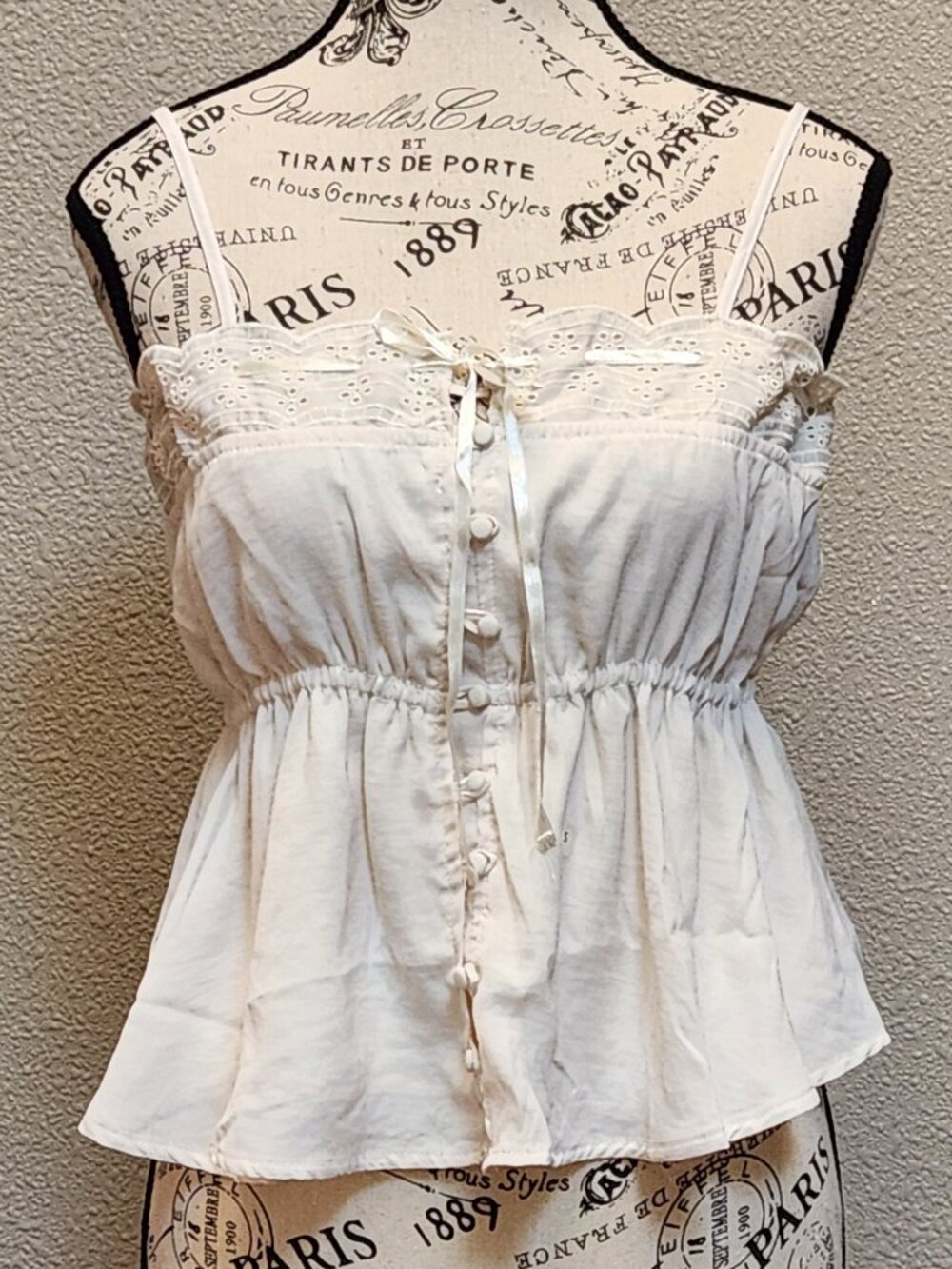 AMERICAN EAGLE AE Button Front Eyelet Ribbon Cami - Small - NEW NWT